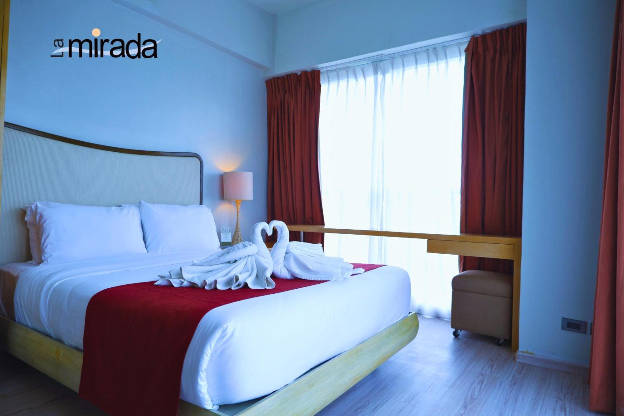 La Mirada Hotel Cebu Stadt Exterior foto